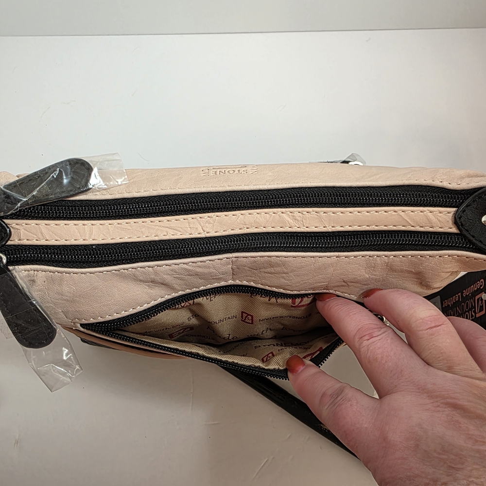 Stone Mountain Leather Shoulder Bag - Adjustable Strap Two-Tone Black and Blush - Picture 4 of 16